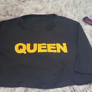 Cropped black queen tshirt